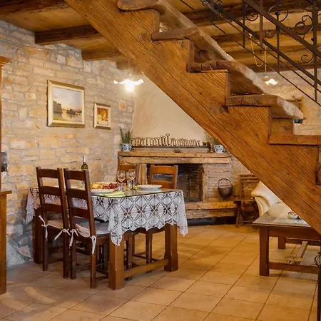 Rustic Janko With Pool In Sveti Lovrec * Vošteni