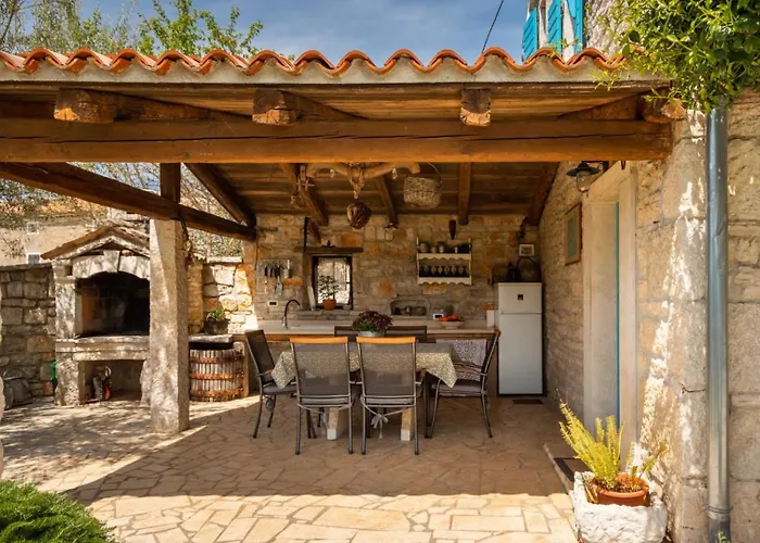 Rustic Janko With Pool In Sveti Lovrec Vila *