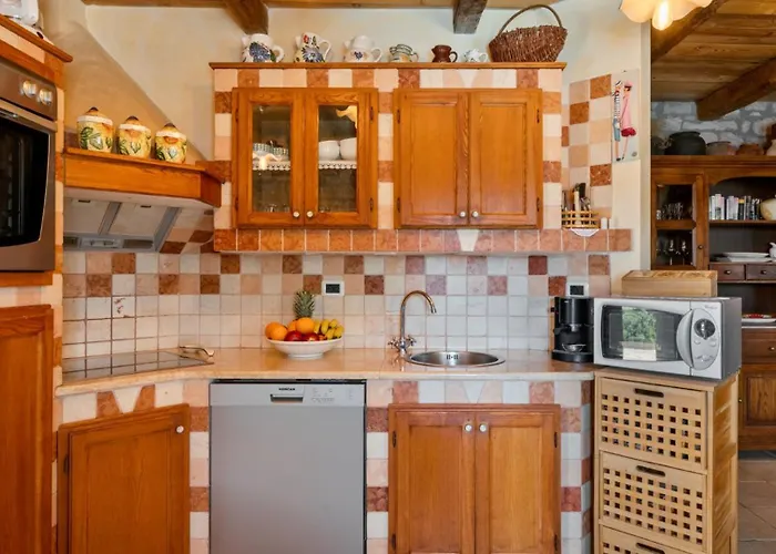 Vila Rustic Janko With Pool In Sveti Lovrec