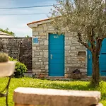 Rustic Janko With Pool In Sveti Lovrec