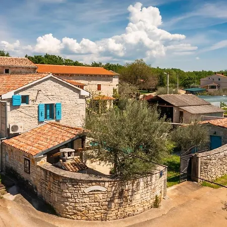 Rustic Janko With Pool In Sveti Lovrec Vosteni