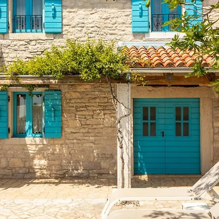 Rustic Janko With Pool In Sveti Lovrec فيلة Vošteni