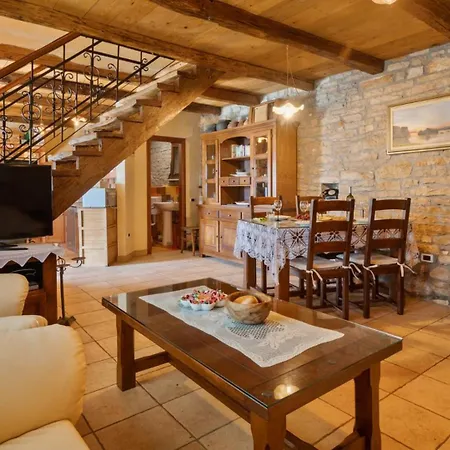 Rustic Janko With Pool In Sveti Lovrec *