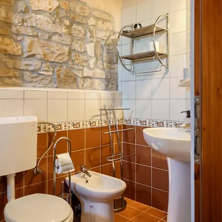 Rustic Janko With Pool In Sveti Lovrec Villa